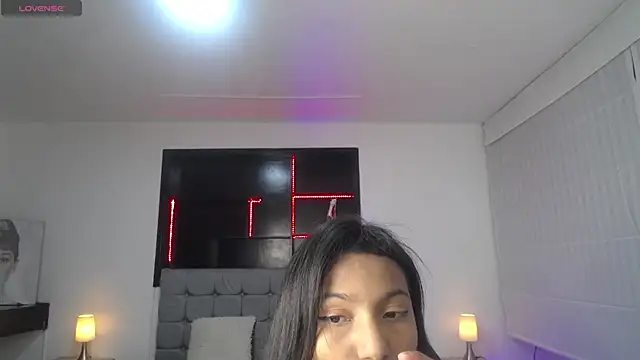 Snapshot of Wendy_1_ chatting on 02-25-26, 03:05 Wendy 1 online show from 02-25-26, 03:05