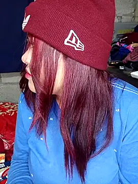 Snapshot of la_rojita chatting on 02-25-26, 11:25 la rojita online show from 02-25-26, 11:25