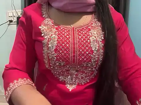 Snapshot of Avneet_kaurr1 chatting on 03-01-26, 01:40 Avneet kaurr1 online show from 03-01-26, 01:40