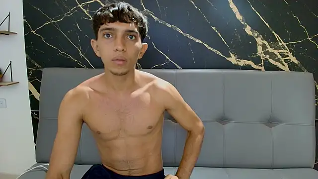 Snapshot of thiago_moreno chatting on 02-24-26, 12:14 thiago moreno online show from 02-24-26, 12:14