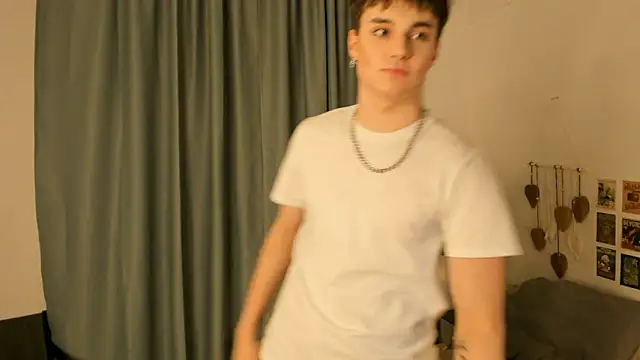 Snapshot of CipherMoth chatting on 02-27-26, 08:31 CipherMoth online show from 02-27-26, 08:31