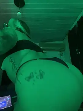 Snapshot of cielitolindo333 chatting on 02-23-26, 02:31 cielitolindo333 online show from 02-23-26, 02:31