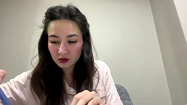 Snapshot of AleciaGeidner chatting on 02-24-26, 03:54 AleciaGeidner online show from 02-24-26, 03:54