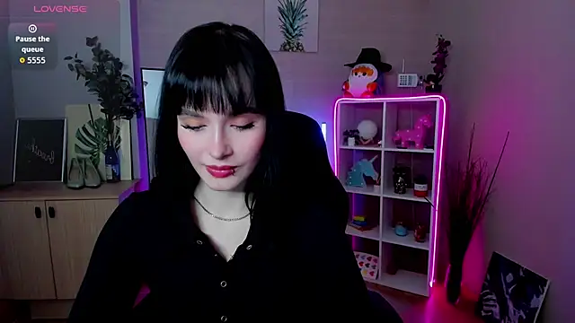 demetra   online show from 03-18-26, 08:28