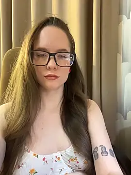 Snapshot of DivaAurumX chatting on 02-26-26, 07:46 DivaAurumX online show from 02-26-26, 07:46