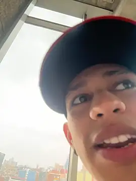 HarryGaze online show from 03-24-26, 05:18