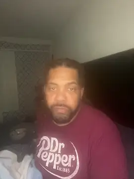 Snapshot of bigsmooth312 chatting on 02-26-26, 12:31 bigsmooth312 online show from 02-26-26, 12:31