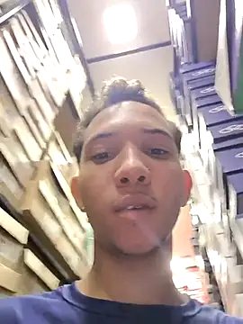 Snapshot of Gustavo063safado chatting on 02-23-26, 03:20 Gustavo063safado online show from 02-23-26, 03:20