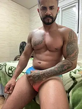 Snapshot of morenotatudo18cm chatting on 02-25-26, 03:27 morenotatudo18cm online show from 02-25-26, 03:27