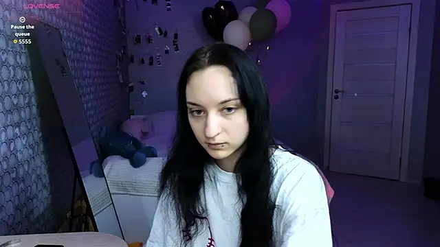 LuxuryLoverss online show from 03-28-26, 11:21