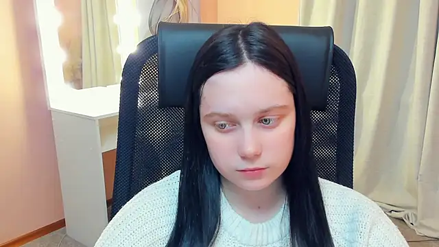 Snapshot of LynnaNull chatting on 02-26-26, 01:54 LynnaNull online show from 02-26-26, 01:54