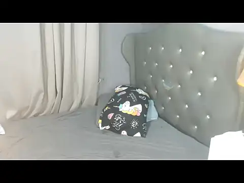 Ela Rossie online show from 04-05-26, 02:03