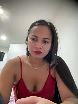 Snapshot of QUEEN_ONLY12 chatting on 02-25-26, 02:16 QUEEN ONLY12 online show from 02-25-26, 02:16