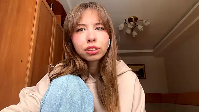 SerenaHawthorne online show from 02-27-26, 10:04