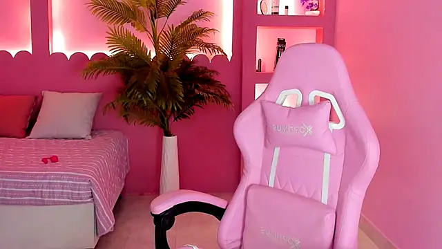 Holy Lux online show from 03-28-26, 04:56