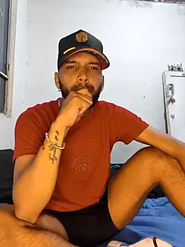 Latino-Sexy21 online show from 02-25-26, 05:44