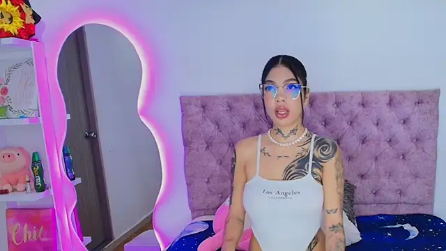 CamilaVelour online show from 03-30-26, 05:52