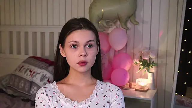 EarthaLevra online show from 04-09-26, 06:35