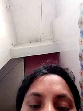 Snapshot of Mishu021 chatting on 02-25-26, 08:35 Mishu021 online show from 02-25-26, 08:35