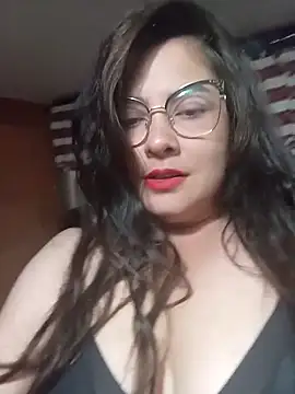 Snapshot of Bella_diamond01 chatting on 02-24-26, 01:03 Bella diamond01 online show from 02-24-26, 01:03