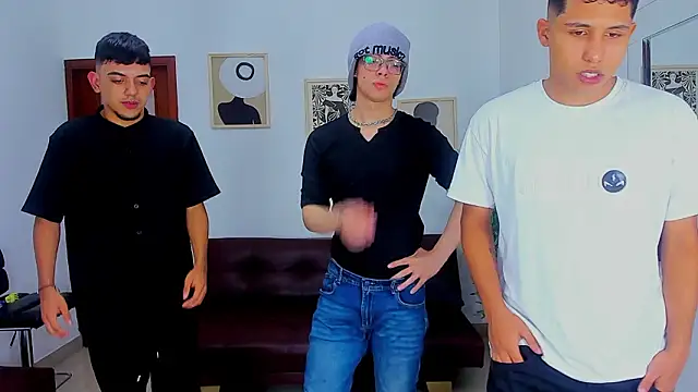 Snapshot of nobodyknows01 chatting on 03-02-26, 07:54 nobodyknows01 online show from 03-02-26, 07:54