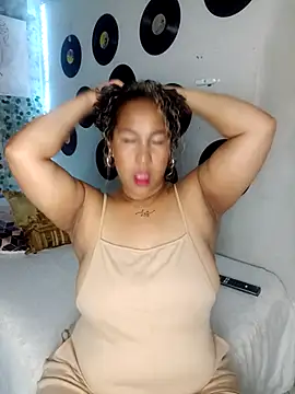 medusafox  online show from 04-07-26, 08:20