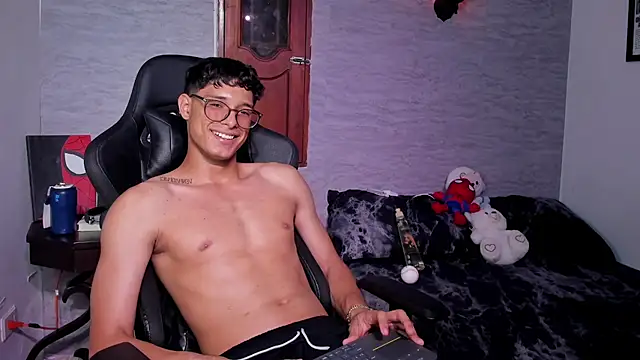 Snapshot of ban_sonder chatting on 02-25-26, 02:32 ban sonder online show from 02-25-26, 02:32