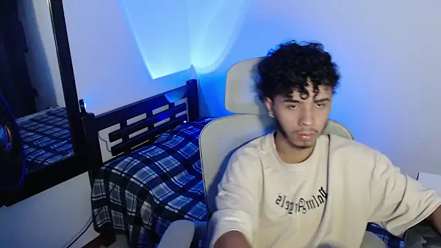 axeldarkk online show from 04-03-26, 07:34