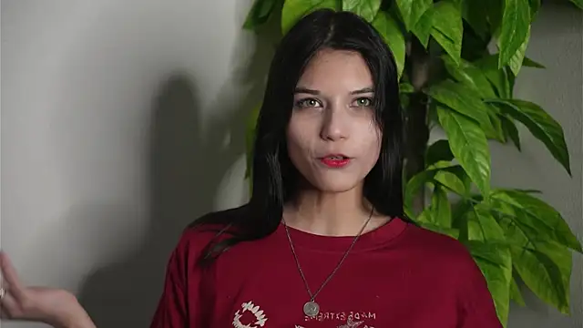 Snapshot of CaroylnPaiva chatting on 02-24-26, 11:52 CaroylnPaiva online show from 02-24-26, 11:52