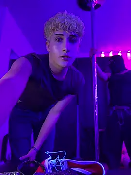 JULIANRAY online show from 02-24-26, 02:53