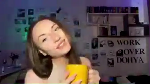 Snapshot of JeannaLanno chatting on 03-01-26, 04:58 JeannaLanno online show from 03-01-26, 04:58