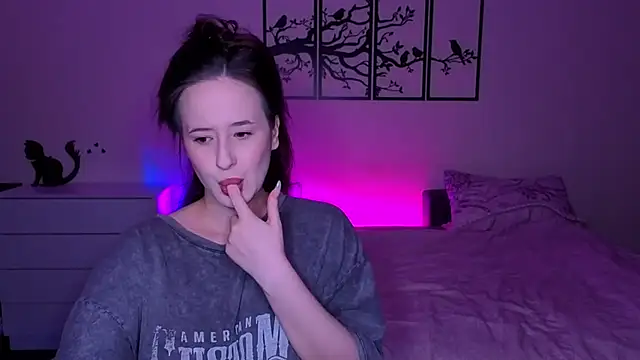 Snapshot of Subochka chatting on 03-01-26, 12:56 Subochka online show from 03-01-26, 12:56