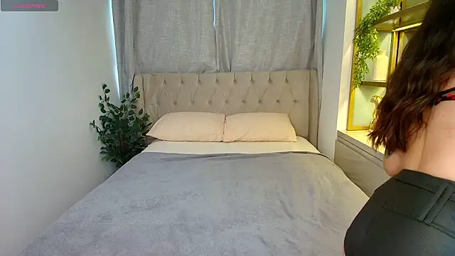 Snapshot of Sherry_Longers chatting on 02-26-26, 12:26 Sherry Longers online show from 02-26-26, 12:26