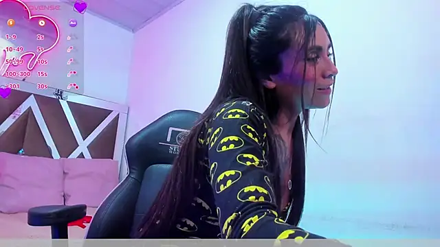 Snapshot of LINDSAY_TAY chatting on 03-02-26, 05:08 LINDSAY TAY online show from 03-02-26, 05:08