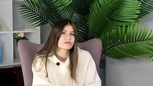 Snapshot of AnastaciaHazekamp chatting on 02-25-26, 08:24 AnastaciaHazekamp online show from 02-25-26, 08:24