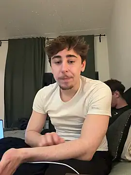 Snapshot of enzo_savagee chatting on 02-24-26, 07:12 enzo savagee online show from 02-24-26, 07:12