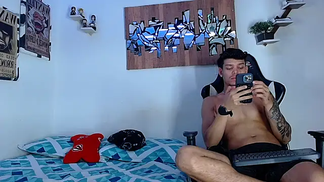 AdamsDvi online show from 04-14-26, 02:12