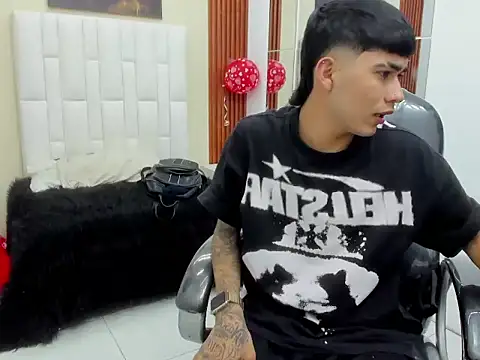 Snapshot of Thiago_collinss chatting on 03-01-26, 10:34 Thiago collinss online show from 03-01-26, 10:34