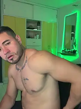 Snapshot of amon_1998 chatting on 02-27-26, 10:21 amon 1998 online show from 02-27-26, 10:21