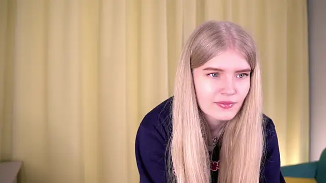 TraceeSeelig online show from 03-03-26, 04:18