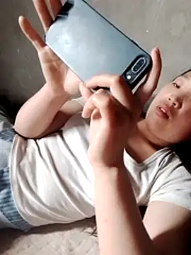 Miu la online show from 04-04-26, 01:59