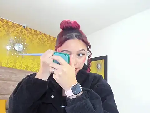 Snapshot of violeethh__ chatting on 02-27-26, 12:27 violeethh online show from 02-27-26, 12:27