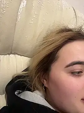 TiffanyCouture online show from 02-28-26, 05:47