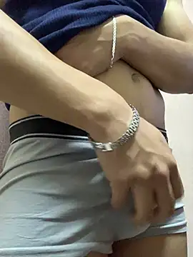 Snapshot of Tu_gymrat chatting on 02-26-26, 03:33 Tu gymrat online show from 02-26-26, 03:33