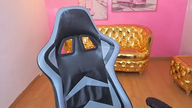 Snapshot of Kristen_black_T chatting on 02-27-26, 07:58 Kristen black T online show from 02-27-26, 07:58