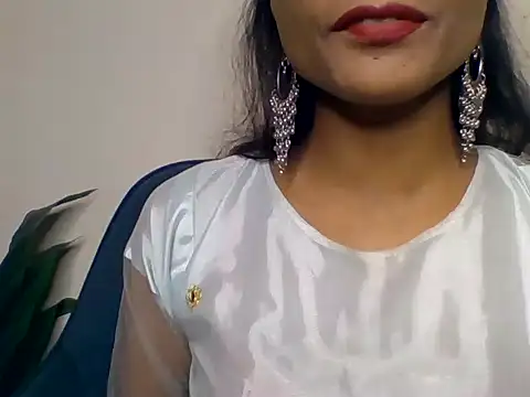 Snapshot of Indian_Sara chatting on 03-01-26, 05:04 Indian Sara online show from 03-01-26, 05:04