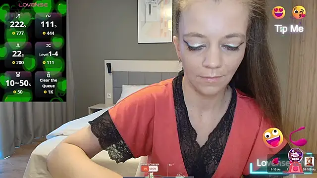 Snapshot of Yana-XX chatting on 04-25-26, 03:20 Yana-XX online show from 04-25-26, 03:20