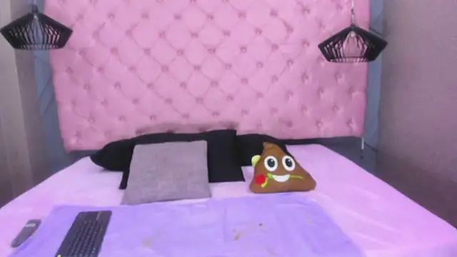 SARA HORNY- online show from 03-11-26, 03:01