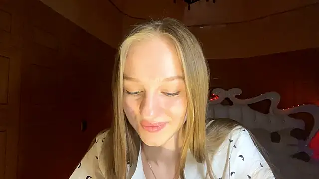 Anika Socutehe online show from 04-13-26, 11:21