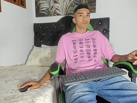 Snapshot of mauricio_smiith chatting on 03-01-26, 02:02 mauricio smiith online show from 03-01-26, 02:02